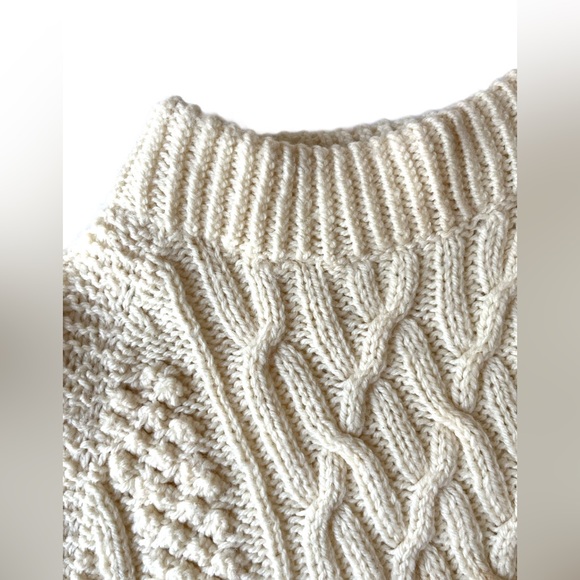 Gorgeous Handmade Classic Knit Cream Chunky Cable Knit Long Line Sweater - Picture 9 of 12